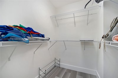 Property photo # 9