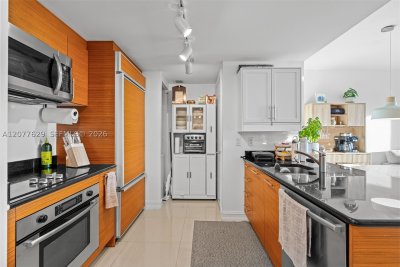 Comprar apartamento no 50 Biscayne 2507