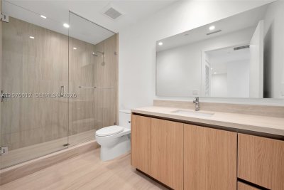 Aluguel de apartamento no One Park Tower by Turnberry 2402