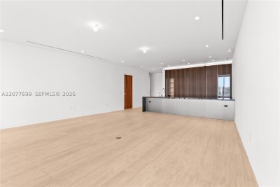 Aluguel de apartamento no Vita at Grove Isle L405