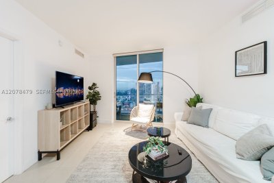 Comprar apartamento no Latitude On The River 3609
