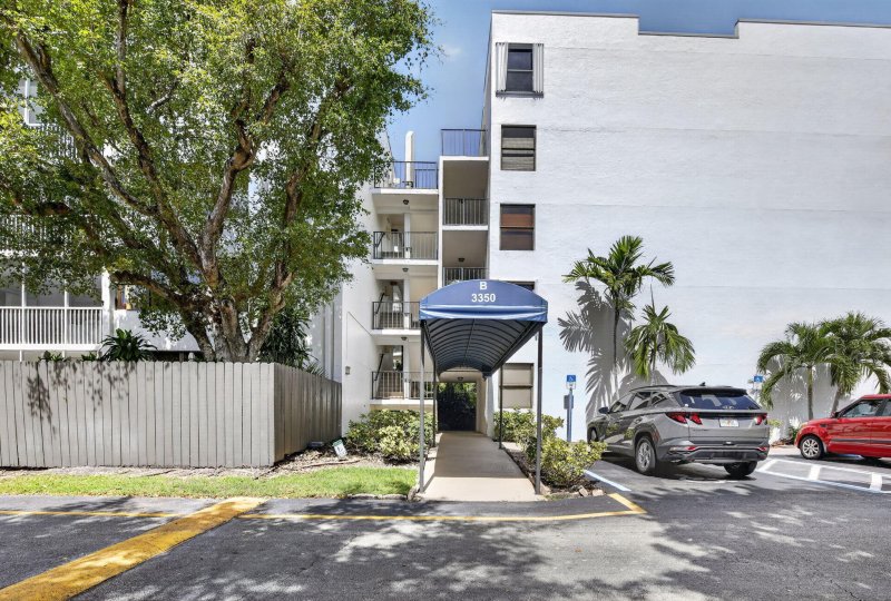 Condo for sale at Southview at Aventura 2B-B