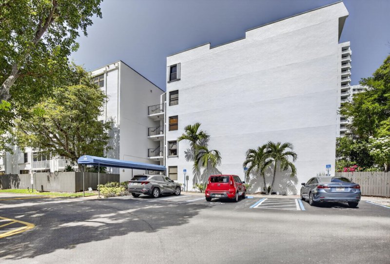 Condo for sale at Southview at Aventura 2B-B