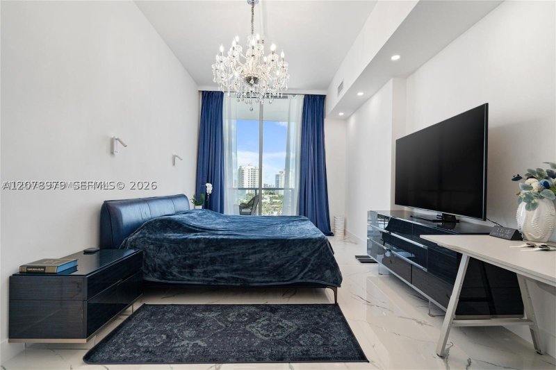 Condo for sale at Uptown Marina Lofts 1021