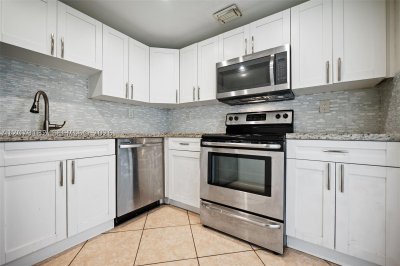 Comprar apartamento no Marbella Tower 505