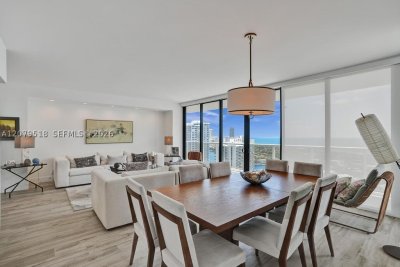 Aluguel de apartamento no Hamptons West 2314