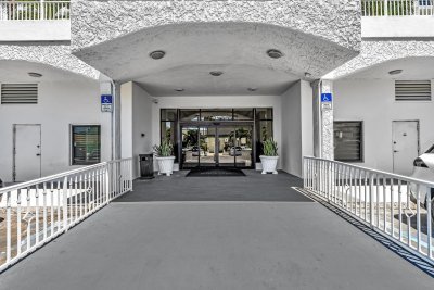 Comprar apartamento no Berkley South 16K