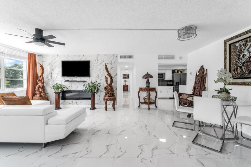 Condo for sale at Bayview Towers C204