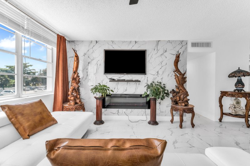 Condo for sale at Bayview Towers C204