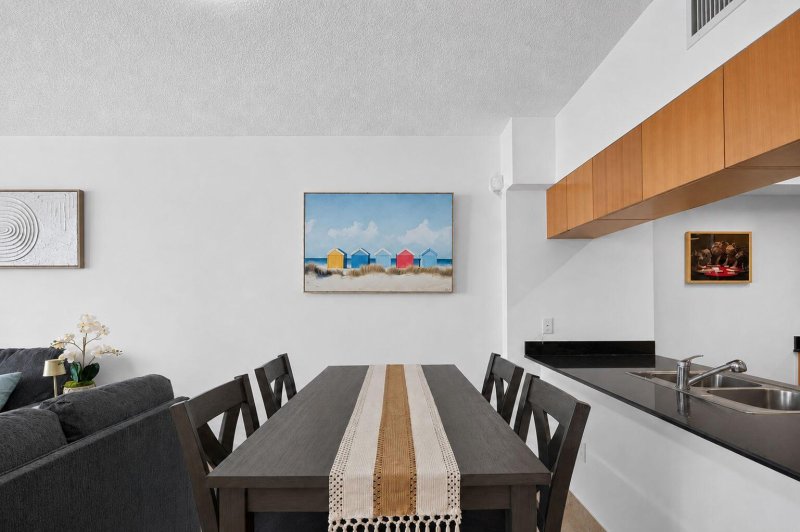 Condo for sale at Opera Tower 4109