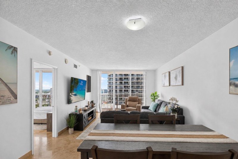 Condo for sale at Opera Tower 4109