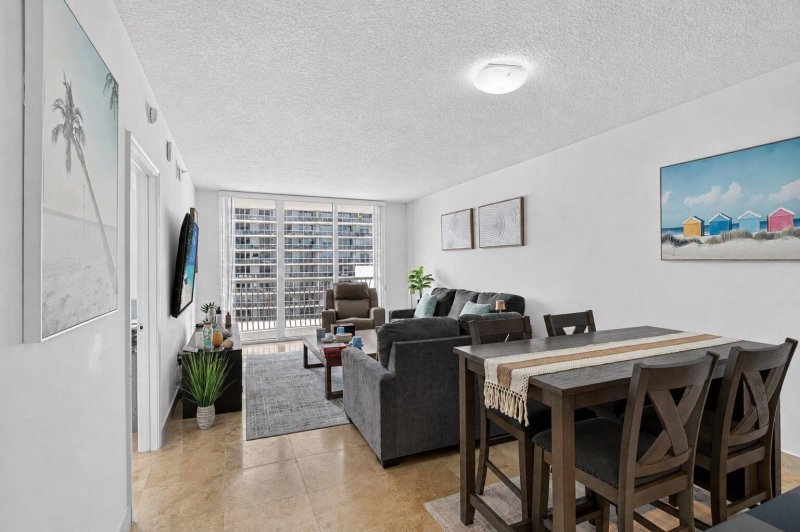 Condo for sale at Opera Tower 4109