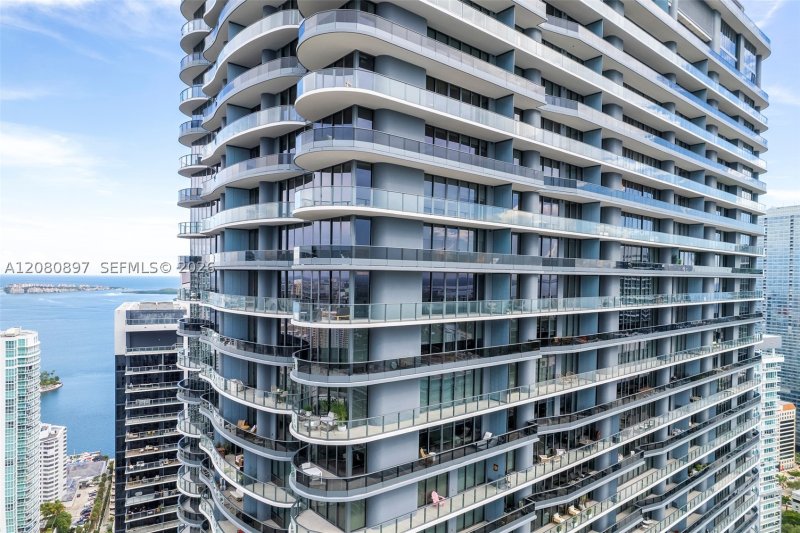 Apartment for rent at Brickell Flatiron PH5307