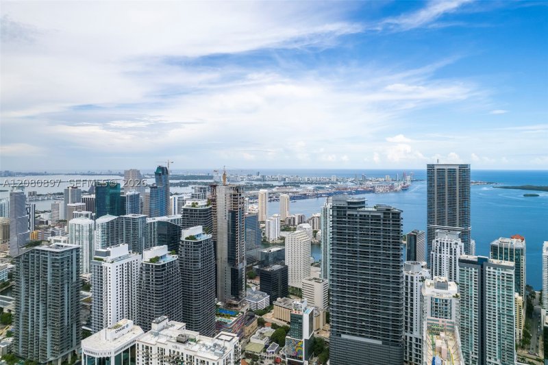 Apartment for rent at Brickell Flatiron PH5307