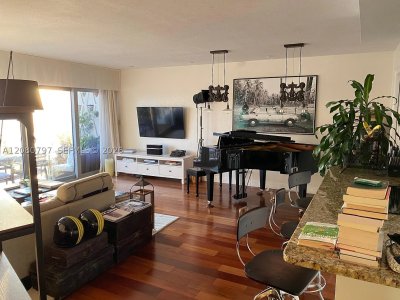 Aluguel de apartamento no Brickell Townhouse 11F