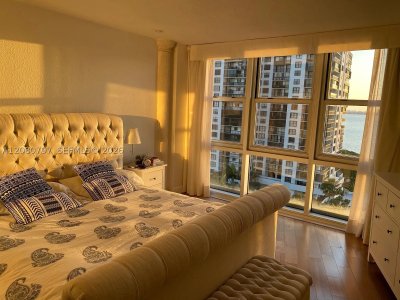 Aluguel de apartamento no Brickell Townhouse 11F