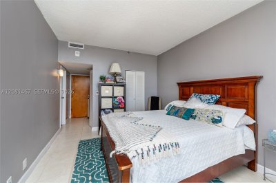 Aluguel de apartamento no Grandview Palace PH224