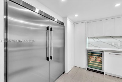 Comprar apartamento no Balmoral Condo 5U