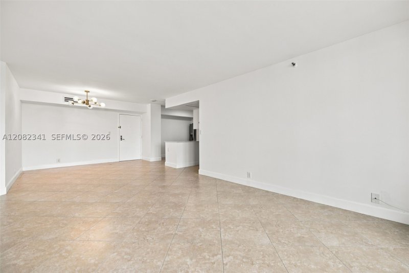 Condo for sale at Mystic Pointe 200 1704