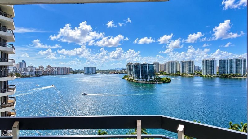 Condo for sale at Mystic Pointe 200 1704