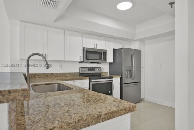 Aluguel de apartamento no Brickell Key One A1007