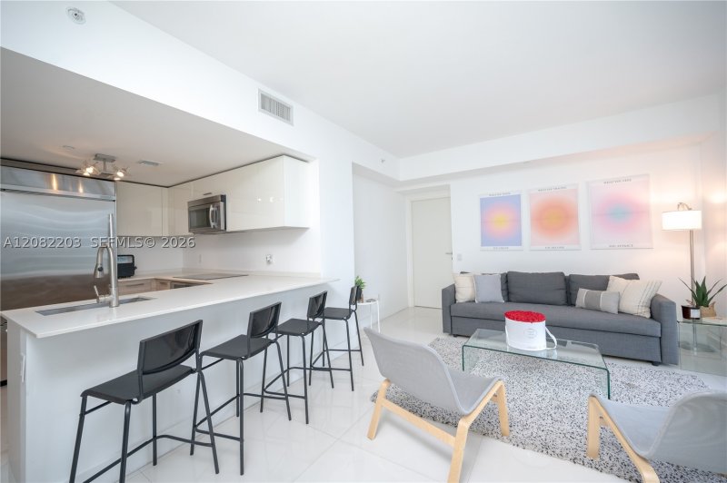 Apartment for rent at Brickell House Condo 1601