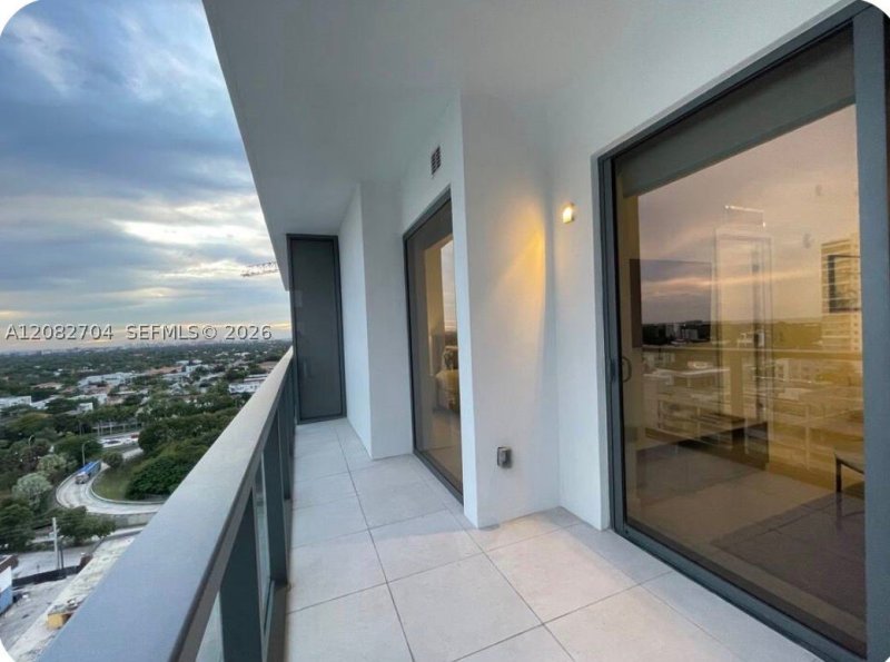 Aluguel de apartamento no Smart Brickell Residences 1501