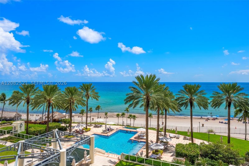 Apartment for rent at Ocean One 706