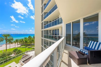 Aluguel de apartamento no Ocean One 706