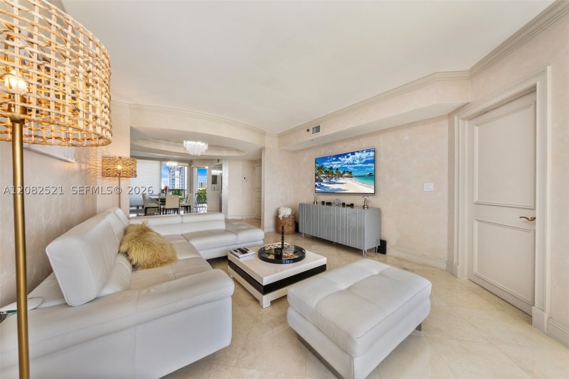 Apartment for rent at Ocean One 706
