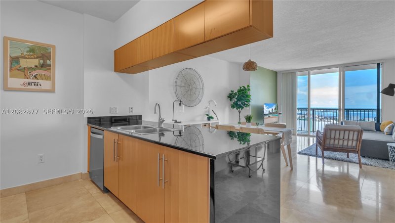 Property photo # 6