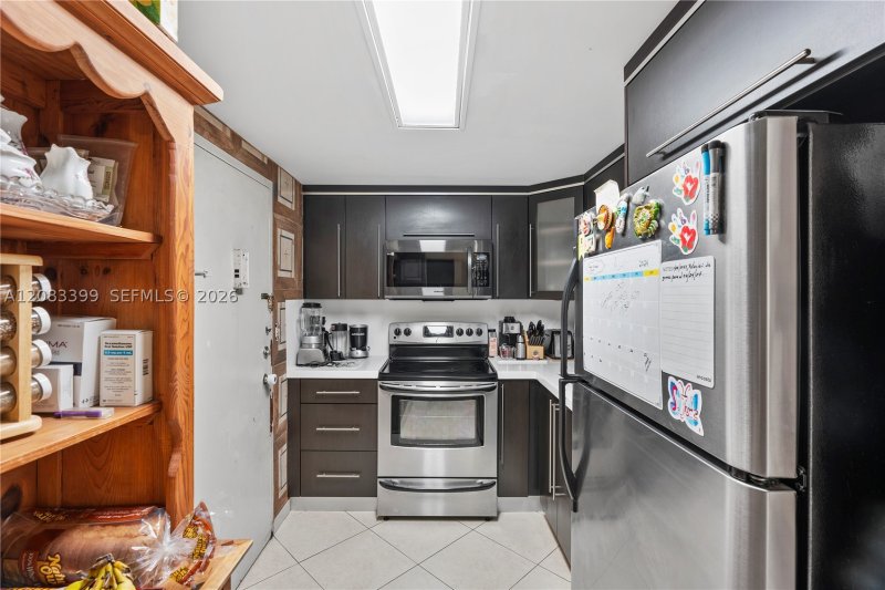 Condo for sale at Kennedy House 16B