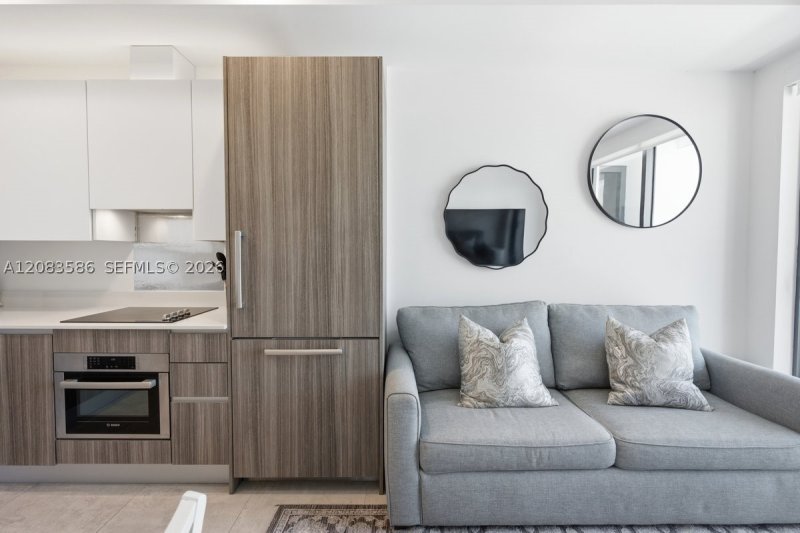 Condo for sale at Smart Brickell Residences 1704