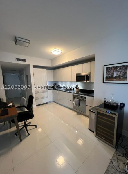 Apartment for rent at 1010 Brickell 2308
