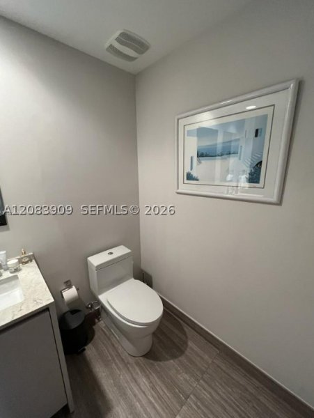 Apartment for rent at 1010 Brickell 2308