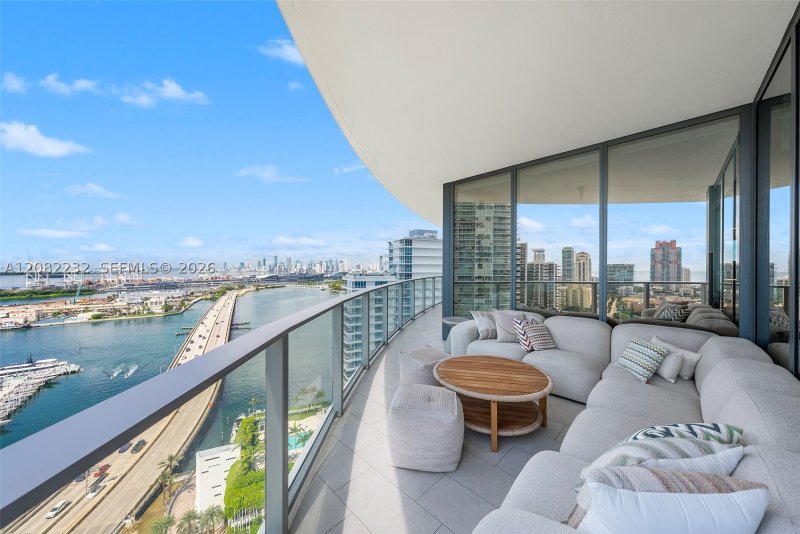 Condo for sale at Five Park Miami Beach 2318