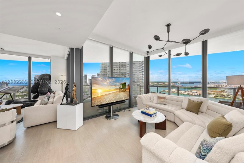 Condo for sale at Five Park Miami Beach 2318