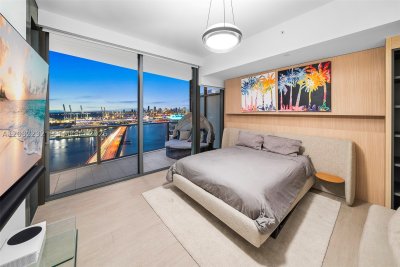 Comprar apartamento no Five Park Miami Beach 2318