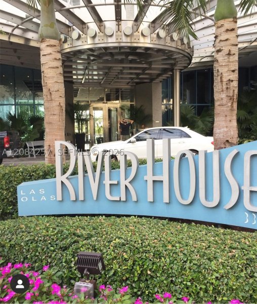 Condo for sale at Las Olas River House 2604