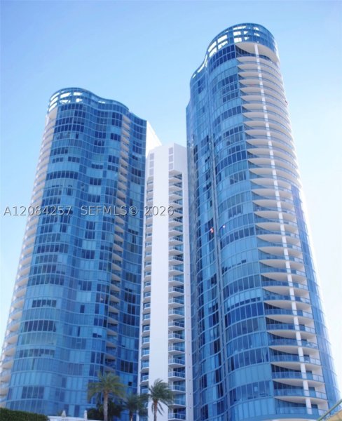Condo for sale at Las Olas River House 2604