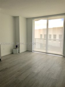 Aluguel de apartamento no Brickell Heights West 2807