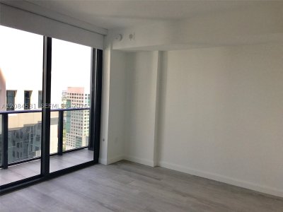 Aluguel de apartamento no Brickell Heights West 2807