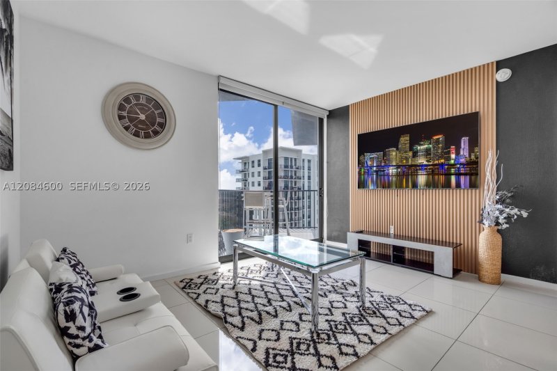 Apartment for rent at 5252 Paseo Doral 1709