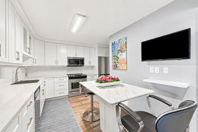 Condo for sale at Playa Del Mar 2415