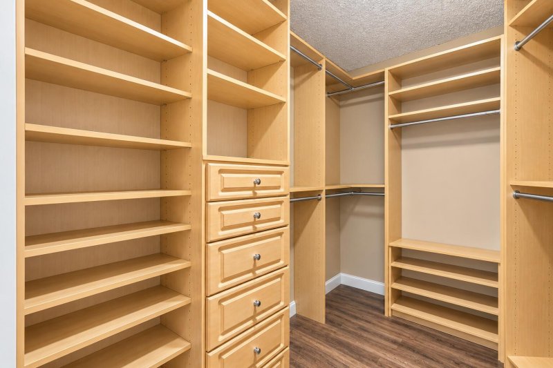 Condo for sale at Playa Del Mar 2415