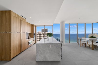 Comprar apartamento no 2000 Ocean 19A