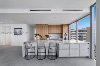 Comprar apartamento no 2000 Ocean 19A