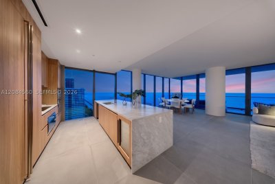 Comprar apartamento no 2000 Ocean 19A