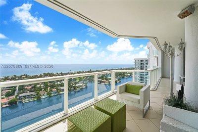 Comprar apartamento no Atlantic Two at The Point 3004