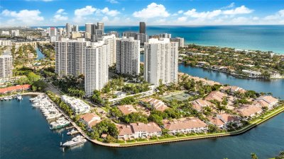 Comprar apartamento no Atlantic Two at The Point 3004